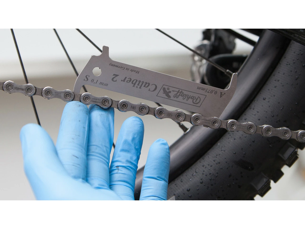 Caliber 2 Kettenverschleißlehre + Oil Of Rohloff 50 Ml 6 Caliber 2 Kettenverschleißlehre + Oil Of Rohloff 50 Ml – Bild 4