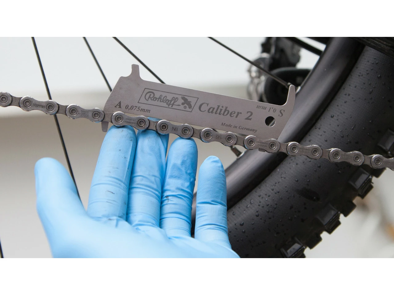 Caliber 2 Kettenverschleißlehre + Oil Of Rohloff 50 Ml 7 Caliber 2 Kettenverschleißlehre + Oil Of Rohloff 50 Ml – Bild 5